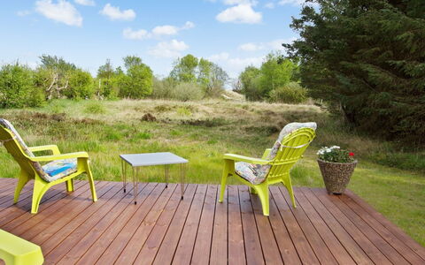 Fleur - 50M from the Sea: Mobilia, Legna, Mobili Da Esterno, Sedia, Latifoglie, Color Legno, Giardino, Pavimento In Legno, Plank