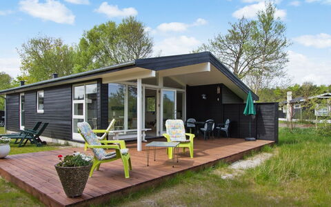 Fleur - 50M from the Sea: Casa, Porta, Villetta, Shade, Edifici Giardino, Raccordo, Latifoglie, Portico, Cortile, Deck