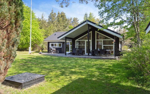 Hejdi - 350M from the Sea: Tetto, Casa, Casa, Villetta, Porta, Raccordo, Deck, Portico, Plank, Latifoglie