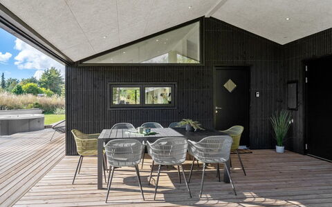 Sinna - from the Sea: Legna, Casa, Portico, Deck, Latifoglie, Tetto, Color Legno, Pavimento In Legno, Eco Hotel