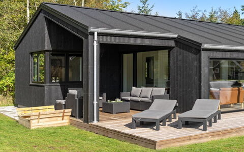 Sinna - from the Sea: Legna, Casa, Portico, Deck, Latifoglie, Tetto, Color Legno, Pavimento In Legno, Eco Hotel