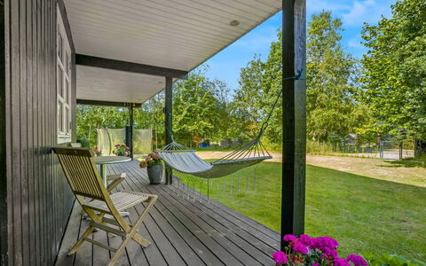 Sunaj - from the Sea: Tetto, Casa, Casa, Villetta, Raccordo, Estate, Driveway, Edifici Giardino, Cortile, Capannone