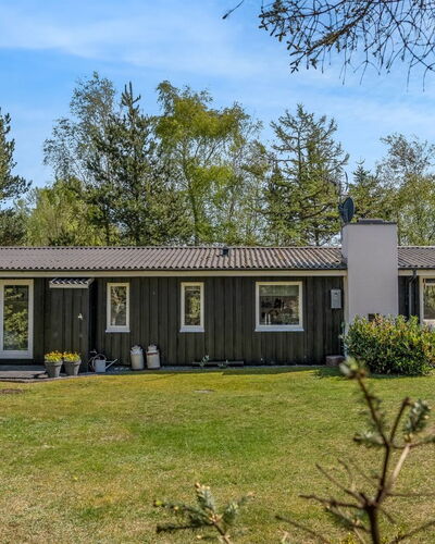 Ditleif - 400M from the Sea