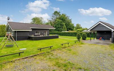 Karstina - 1Km from the Sea