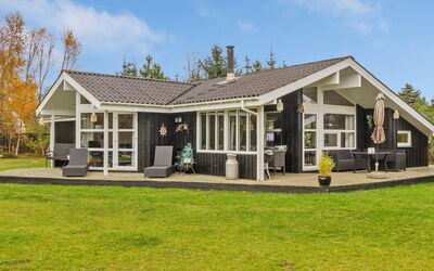 Hielm - 1Km from the Sea