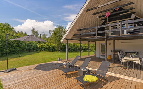 Edith - 1Km from the Sea: Mobilia, Interior Design, Pavimentazione, Legna, Pavimento, Soffitto, Pavimento In Legno, Sedia, Tavolo, Illuminazione