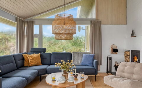 Fanney - 100M from the Sea: Legna, Mobilia, Interior Design, Soggiorno, Pavimentazione, Divano, Materiali Naturali, Sedia