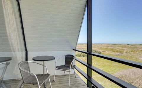 Viona - 350M from the Sea: Balcone, Shade, Sedia, Illuminazione Diurna, Latifoglie, Alluminio, Corrimano, Mobili Da Esterno