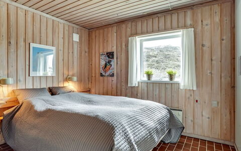 Emiljan - 400M from the Sea: Legna, Soffitto, Camera Da Letto, Interior Design, Pavimentazione, Pavimento, Letto, Casa, Camera, Lenzuolo