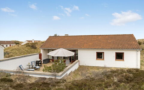 Emiljan - 400M from the Sea: Costruzione, Tetto, Casa, Casa, Villetta, Architettura, Facciata, Zona Residenziale, Area Rurale, Lotto