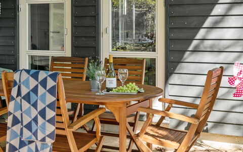 Marlien - 1Km to the Fjord: Blu, Arbusto, Villetta, Groundcover, Giardino, Estate, Shade, Landscaping, Agriturismo, Eco Hotel