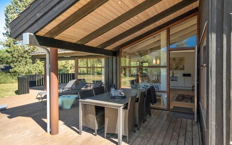 Kali - 900M to the Fjord: Tetto, Casa, Lotto, Casa, Villetta, Estate, Edifici Giardino, Shade, Log Cabin, Landscaping