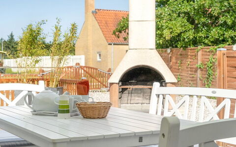 Swipdagh - 500M from the Sea: Legna, Casa, Portico, Deck, Latifoglie, Tetto, Color Legno, Pavimento In Legno, Eco Hotel