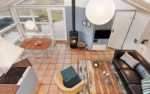 Frederikka - 350M from the Sea: Zona Residenziale, Tetto, Sobborgo, Driveway, Estate, Camino