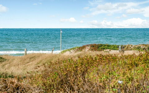 Esma - 150M from the Sea: Cielo, Blu, Acqua, Giorno, Verde, Corpo D'Acqua, Orizzonte, Ambiente Naturale, Mare