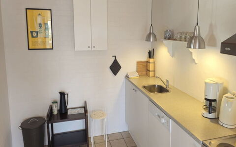 Elef - 2.0Km from the Sea: Cucina, Interior Design, Pavimentazione, Elettrodomestico Da Cucina, Controsoffitto, Pavimento, Lavandino Della Cucina, Illuminazione, Mobilia, Idraulico Fixture