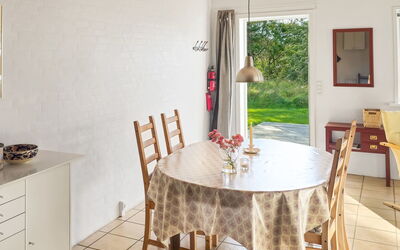 Elef - 2.0Km from the Sea