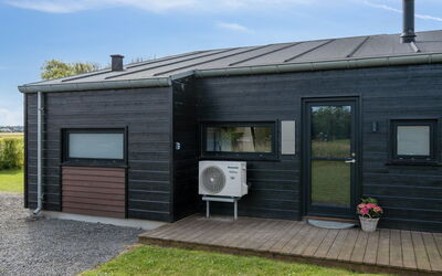 Herdie - 900M from the Sea