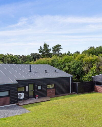 Herdie - 900M from the Sea