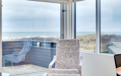Skade - 75M from the Sea: Casa, Casa, Porta, Tetto, Villetta, Estate, Giardino, Shade, Raccordo, Cortile