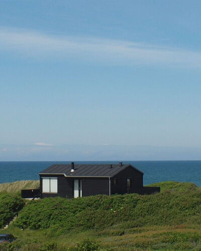 Skade - 75M from the Sea