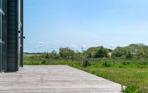 Marielouise - 900M from the Sea: Legna, Tetto, Casa, Villetta, Porta, Casa, Raccordo, Lotto, Edifici Giardino, Capannone