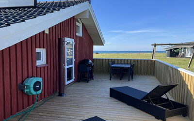 Asta - 85M from the Sea