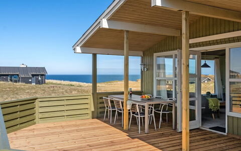 Asger - 50M from the Sea: Architettura, Tetto, Casa, Materiale Composito, Illuminazione Diurna, Raccordo, Driveway