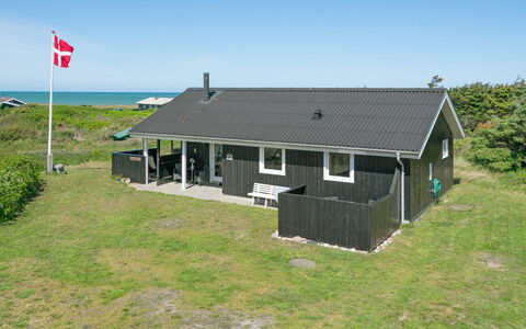 Hubert - 150M from the Sea: Casa, Casa, Porta, Tetto, Villetta, Estate, Giardino, Shade, Raccordo, Cortile