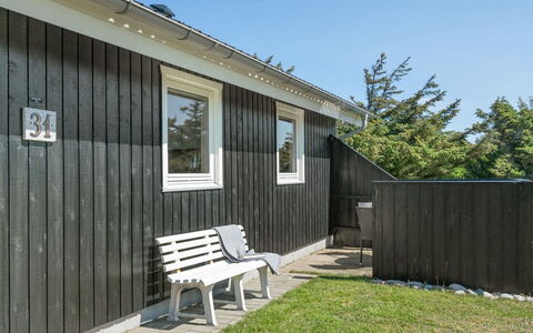 Hubert - 150M from the Sea: Casa, Casa, Porta, Tetto, Villetta, Estate, Giardino, Shade, Raccordo, Cortile