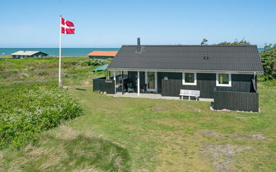 Hubert - 150M from the Sea