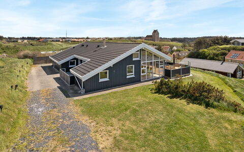 Alfhild - 297M from the Sea: Casa, Casa, Porta, Tetto, Villetta, Estate, Giardino, Shade, Raccordo, Cortile