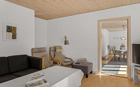 Etta - 957M from the Sea: Interior Design, Mobilia, Pavimentazione, Legna, Pavimento, Soffitto, Camera, Divano, Soggiorno, Pavimento In Legno