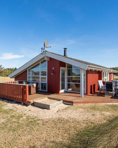 Bertie - 700M from the Sea