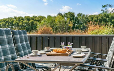 Aria - 1.2Km from the Sea: Mobilia, Mobili Da Esterno, Sedia, Tavolo, Tavolo Esterno, Cucina & Sala Da Pranzo Tavolo, Terrazza, Giardino, Deck, Tavolino Da Caffè