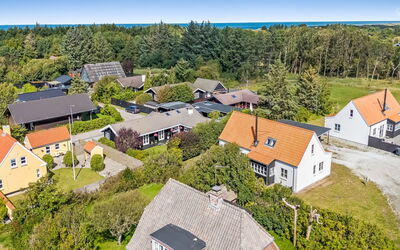 Marijanne - 500M from the Sea