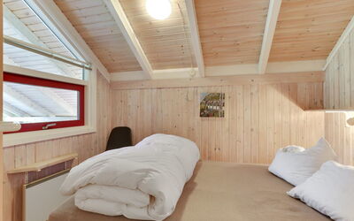Snari - 400M from the Sea