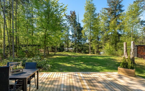 Vasa - 400M from the Sea: Legna, Casa, Portico, Deck, Latifoglie, Tetto, Color Legno, Pavimento In Legno, Eco Hotel