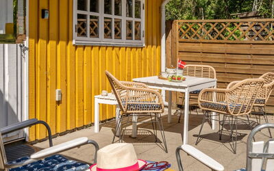 Mirla - 300M from the Sea