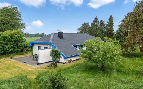 Ema - 5Km from the Sea: Legna, Casa, Portico, Deck, Latifoglie, Tetto, Color Legno, Pavimento In Legno, Eco Hotel