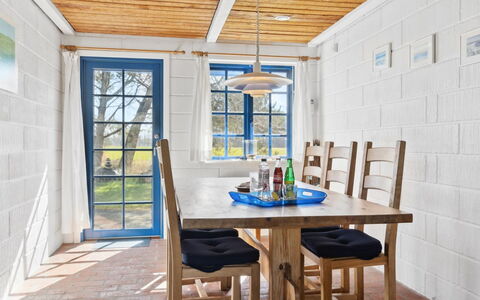 Ema - 5Km from the Sea: Legna, Casa, Portico, Deck, Latifoglie, Tetto, Color Legno, Pavimento In Legno, Eco Hotel
