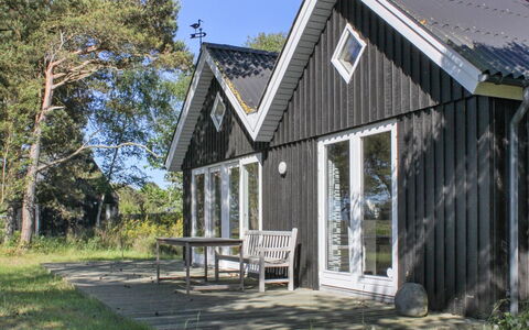 Hatem - 200M from the Sea: Legna, Casa, Portico, Deck, Latifoglie, Tetto, Color Legno, Pavimento In Legno, Eco Hotel