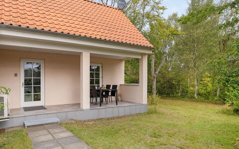 Hildegunn - 200M from the Sea: Legna, Casa, Portico, Deck, Latifoglie, Tetto, Color Legno, Pavimento In Legno, Eco Hotel
