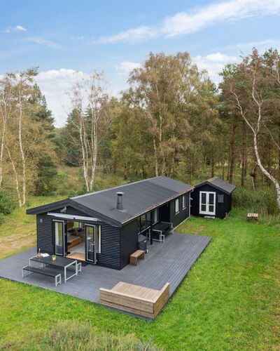 Shayene - 2.5Km from the Sea