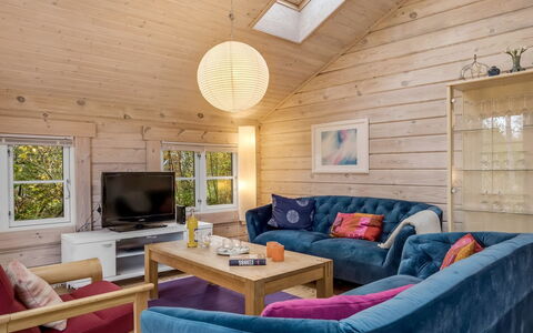 Tanas - 2Km from the Sea: Legna, Interior Design, Casa, Soffitto, Mobilia, Casa, Camera, Soggiorno, Divano, Pavimento