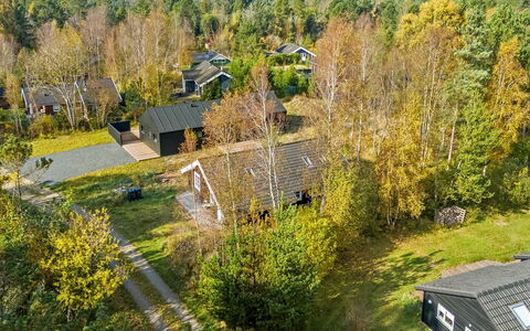 Tanas - 2Km from the Sea: Albero, Zona Residenziale, Paesaggio, Casa, Lotto, Tetto, Casa, Area Rurale, Insediamento Umano, Villetta