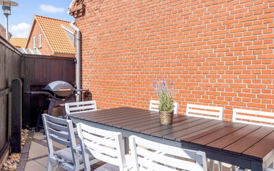 Edita - 250M from the Sea