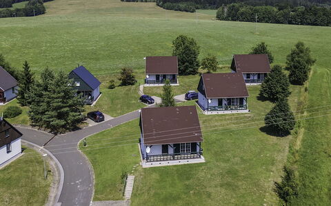 Holiday Hill 56: Cielo, Costruzione, Finestra, Albero, Pianta, Casa, Lotto, Villetta, Legna, Raccordo
