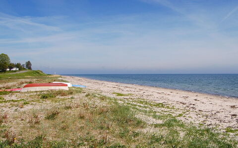 Melina - 100M from the Sea: Piscina, Mobili Da Esterno, Mobilia, Ricorrere, Flagstone, Eco Hotel, Shade, Sedia, Tempo Libero, Estate
