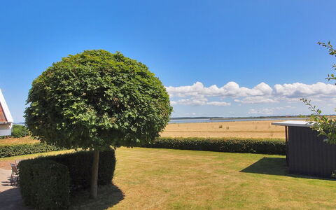 Spase - 250M to the Fjord: Tetto, Casa, Casa, Villetta, Raccordo, Estate, Driveway, Edifici Giardino, Cortile, Capannone